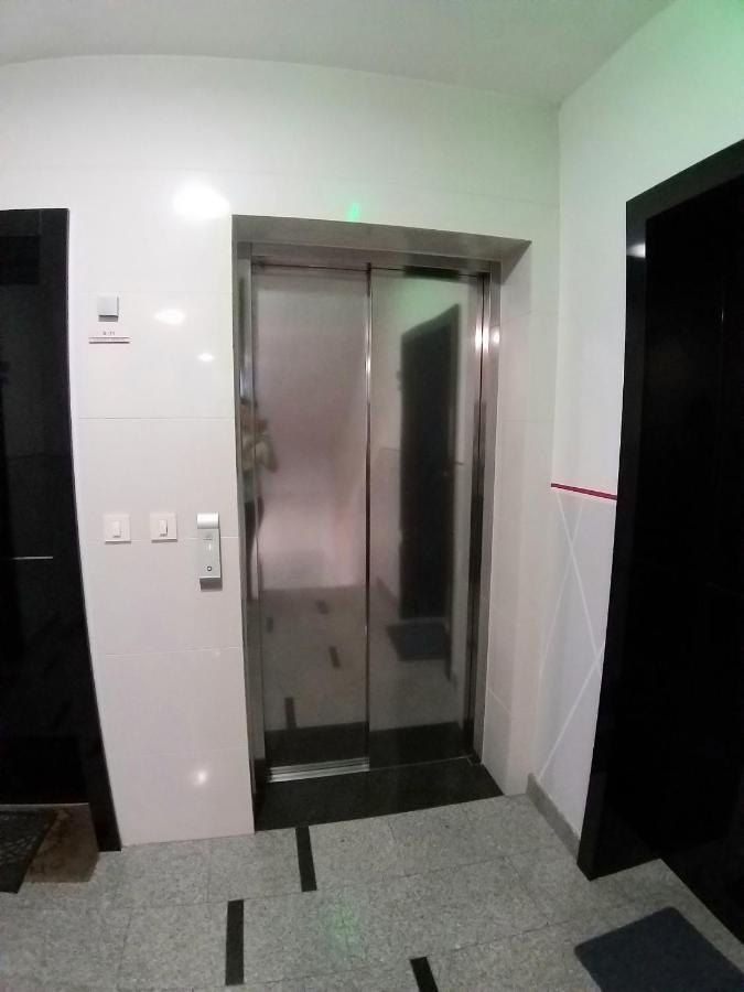 Theos Atelier Self Check In Apartment W Free Private Parking زغرب المظهر الخارجي الصورة